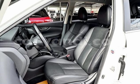 Buy Used Nissan X–Trail White Car in Lusaka in Zambia Buy Used Nissan X–Trail White Car in Lusaka in Zambia