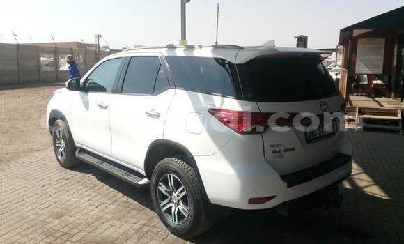 Buy Used Toyota Fortuner White Car in Kitwe in Zambia Buy Used Toyota Fortuner White Car in Kitwe in Zambia