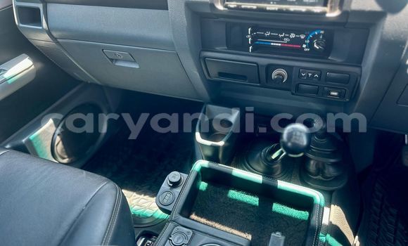 Buy Used Toyota Land Cruiser Silver Car in Kitwe in Zambia Buy Used Toyota Land Cruiser Silver Car in Kitwe in Zambia
