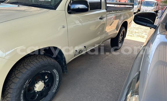 Buy Used Toyota Hilux Brown Car in Lusaka in Zambia Buy Used Toyota Hilux Brown Car in Lusaka in Zambia