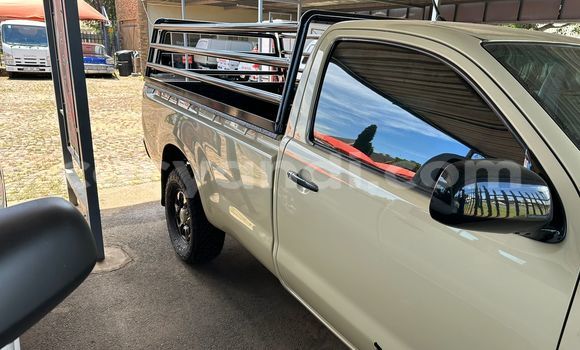 Buy Used Toyota Hilux Brown Car in Lusaka in Zambia Buy Used Toyota Hilux Brown Car in Lusaka in Zambia