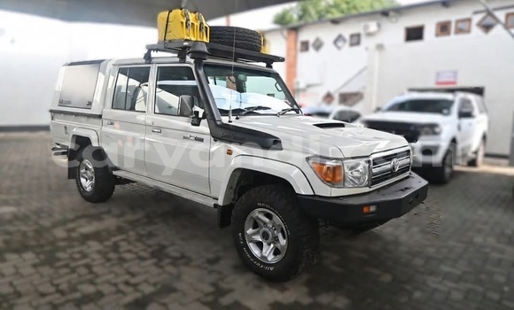 Buy Used Toyota Land Cruiser White Car in Lusaka in Zambia Buy Used Toyota Land Cruiser White Car in Lusaka in Zambia