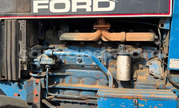 Nunua Ilio tumika Ford AEV AMBULANCE Bluu Lori ndani ya Kitwe nchini Zambia Nunua Ilio tumika Ford AEV AMBULANCE Bluu Lori ndani ya Kitwe nchini Zambia