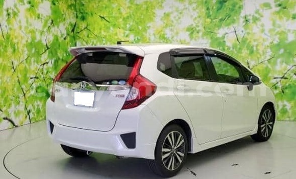Buy Used Honda FIT White Car in Lusaka in Zambia Buy Used Honda FIT White Car in Lusaka in Zambia
