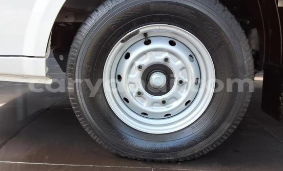 Buy Used Kia K7 White Car in Lusaka in Zambia Buy Used Kia K7 White Car in Lusaka in Zambia