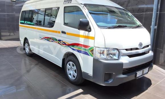 Buy Used Toyota Hiace White Car in Lusaka in Zambia Buy Used Toyota Hiace White Car in Lusaka in Zambia