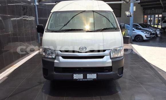 Buy Used Toyota Hiace White Car in Lusaka in Zambia Buy Used Toyota Hiace White Car in Lusaka in Zambia