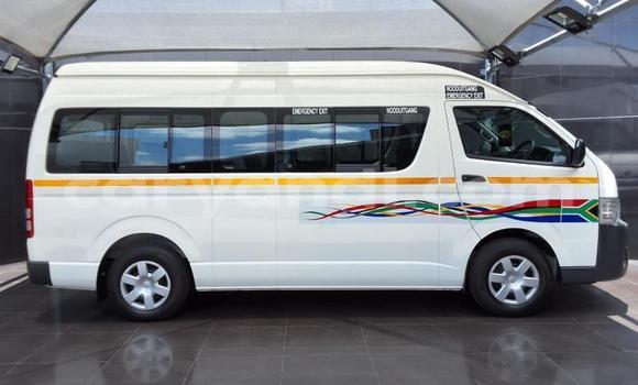 Buy Used Toyota Hiace White Car in Lusaka in Zambia Buy Used Toyota Hiace White Car in Lusaka in Zambia
