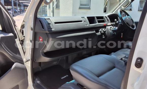 Buy Used Toyota Hiace White Car in Lusaka in Zambia Buy Used Toyota Hiace White Car in Lusaka in Zambia