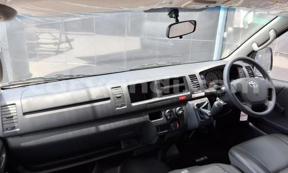 Buy Used Toyota Hiace White Car in Lusaka in Zambia Buy Used Toyota Hiace White Car in Lusaka in Zambia