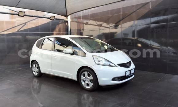 Buy Used Honda Jazz White Car in Lusaka in Zambia Buy Used Honda Jazz White Car in Lusaka in Zambia