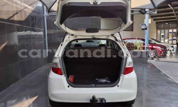 Buy Used Honda Jazz White Car in Lusaka in Zambia Buy Used Honda Jazz White Car in Lusaka in Zambia
