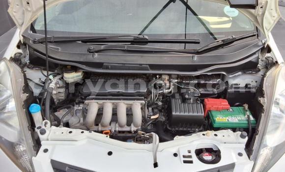 Buy Used Honda Jazz White Car in Lusaka in Zambia Buy Used Honda Jazz White Car in Lusaka in Zambia