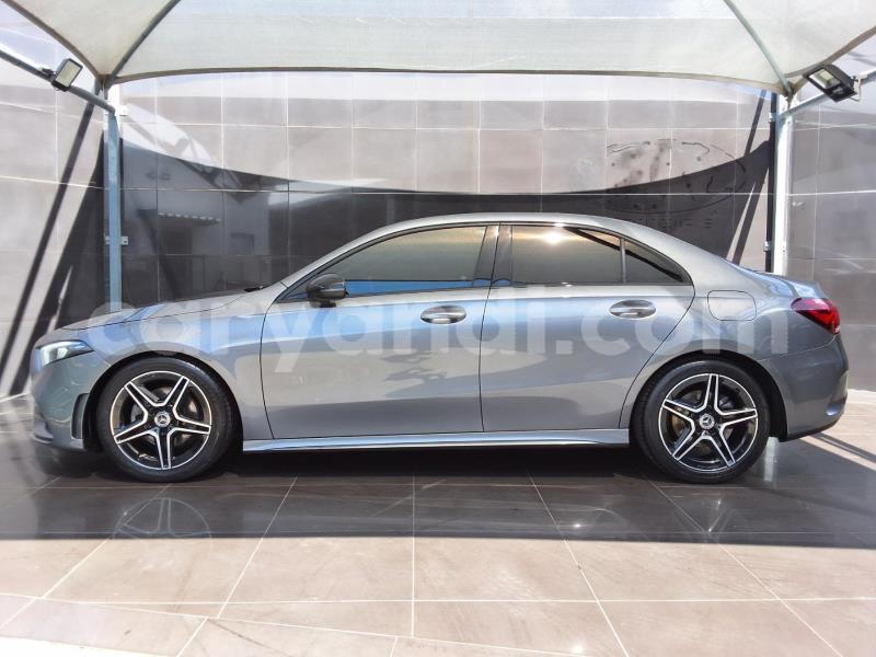 Big with watermark mercedes benz a200 zambia lusaka 31284