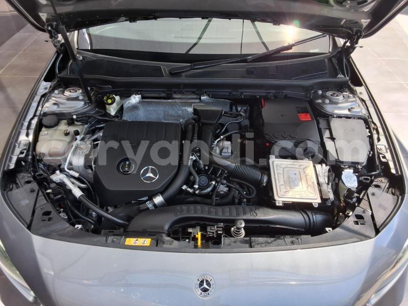 Big with watermark mercedes benz a200 zambia lusaka 31284