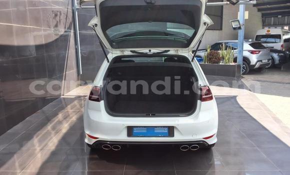 Buy Used Volkswagen Golf R White Car in Lusaka in Zambia Buy Used Volkswagen Golf R White Car in Lusaka in Zambia