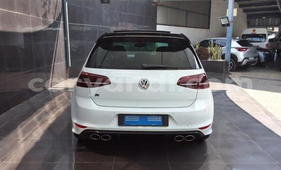 Buy Used Volkswagen Golf R White Car in Lusaka in Zambia Buy Used Volkswagen Golf R White Car in Lusaka in Zambia