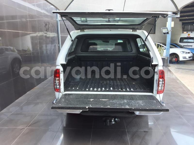 Big with watermark nissan navara zambia lusaka 31286