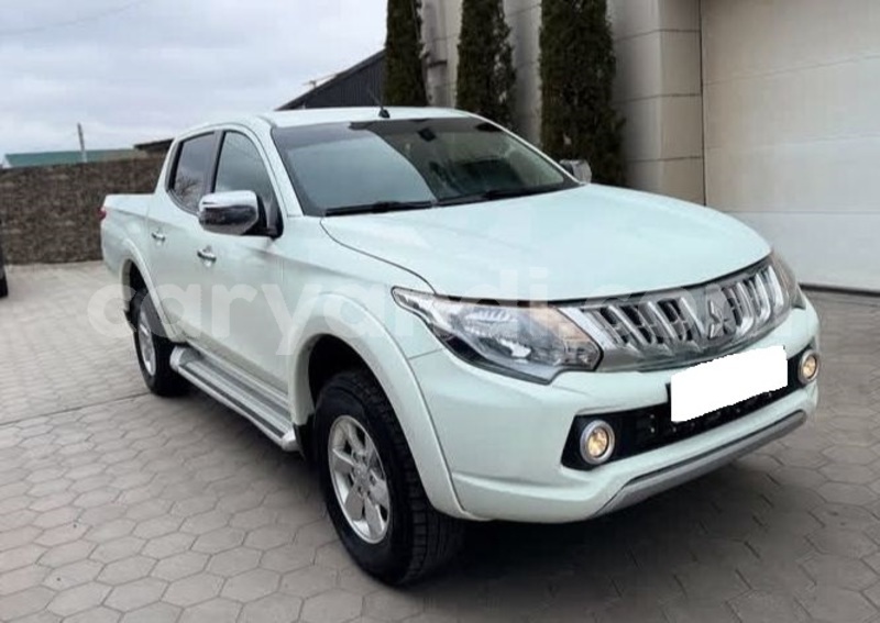 Big with watermark mitsubishi l200 zambia lusaka 31290