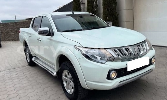 Buy Used Mitsubishi L200 White Car in Lusaka in Zambia Buy Used Mitsubishi L200 White Car in Lusaka in Zambia
