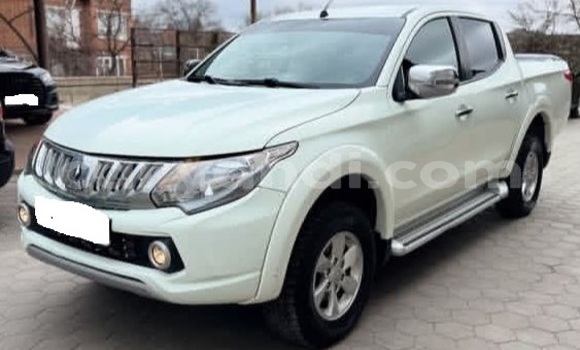 Buy Used Mitsubishi L200 White Car in Lusaka in Zambia Buy Used Mitsubishi L200 White Car in Lusaka in Zambia