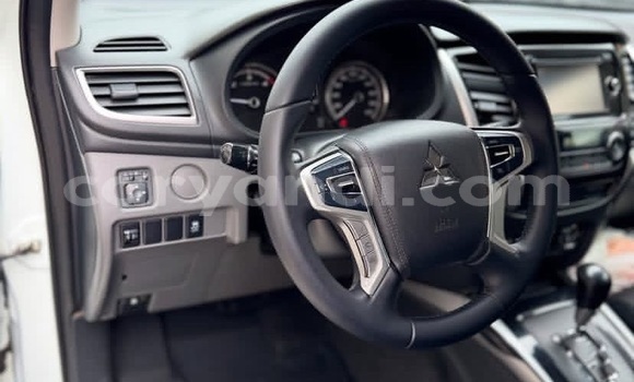Buy Used Mitsubishi L200 White Car in Lusaka in Zambia Buy Used Mitsubishi L200 White Car in Lusaka in Zambia