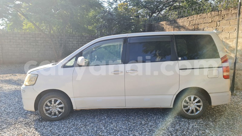 Big with watermark toyota noah zambia lusaka 31300