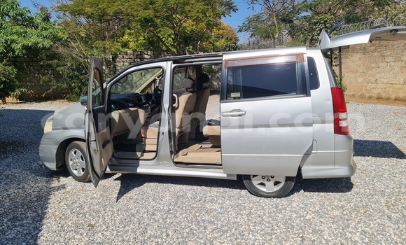 Buy Used Nissan Serena Silver Car in Lusaka in Zambia Buy Used Nissan Serena Silver Car in Lusaka in Zambia