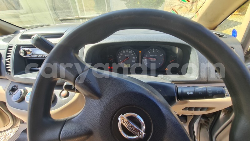 Big with watermark nissan serena zambia lusaka 31301