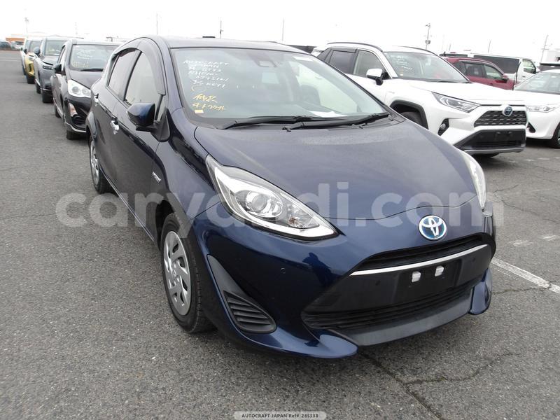 Big with watermark toyota aqua zambia livingstone 31303