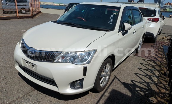 Buy Used Toyota Axio White Car in Livingstone in Zambia