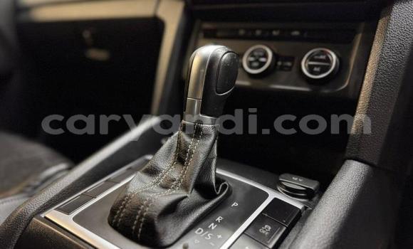 Buy Used Volkswagen Amarok Blue Car in Livingstone in Zambia Buy Used Volkswagen Amarok Blue Car in Livingstone in Zambia