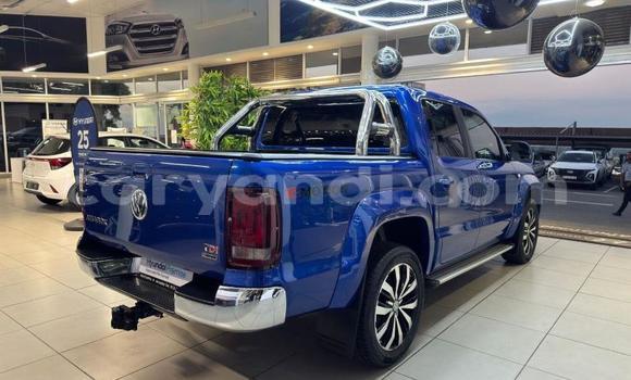 Buy Used Volkswagen Amarok Blue Car in Livingstone in Zambia Buy Used Volkswagen Amarok Blue Car in Livingstone in Zambia