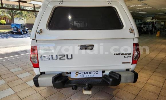 Buy Used Isuzu KB White Car in Livingstone in Zambia Buy Used Isuzu KB White Car in Livingstone in Zambia