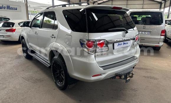 Buy Used Toyota Fortuner Silver Car in Livingstone in Zambia Buy Used Toyota Fortuner Silver Car in Livingstone in Zambia