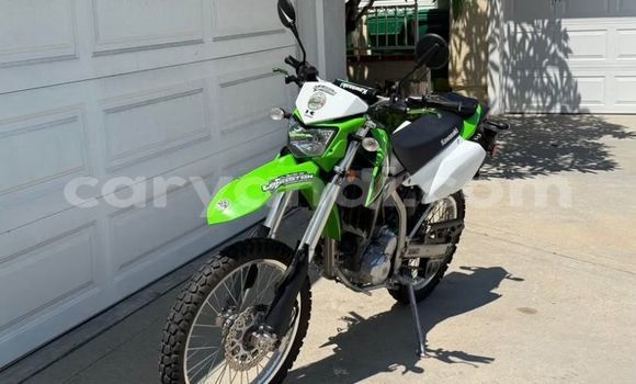 Nunua Ilio tumika Kawasaki KLX Kijani Bike ndani ya Kansanshi nchini Kaskazini-Magharibi Nunua Ilio tumika Kawasaki KLX Kijani Bike ndani ya Kansanshi nchini Kaskazini-Magharibi