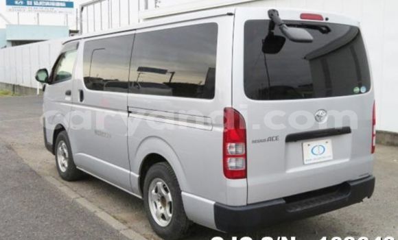 Tenga Tsaru Toyota Hiace Sirivha Mota in Lusaka in Zambia Tenga Tsaru Toyota Hiace Sirivha Mota in Lusaka in Zambia