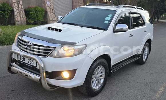 Buy Used Toyota Fortuner White Car in Lusaka in Zambia