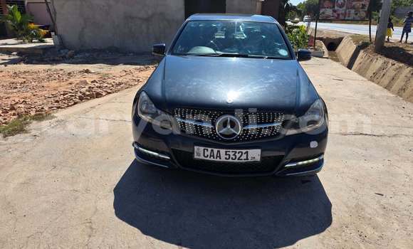 Buy Used Mercedes‒Benz C–Class Black Car in Lusaka in Zambia