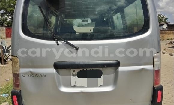 Acheter Occasion Voiture Nissan Caravan Gris à Lusaka, Zambie Acheter Occasion Voiture Nissan Caravan Gris à Lusaka, Zambie
