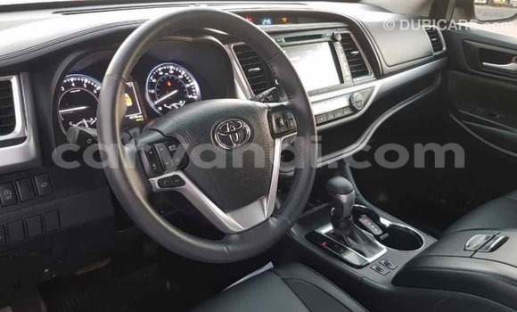 Nunua Imported Toyota Highlander Nyingine Gari ndani ya Import - Dubai nchini Zambia Nunua Imported Toyota Highlander Nyingine Gari ndani ya Import - Dubai nchini Zambia
