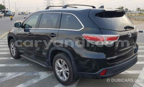Nunua Imported Toyota Highlander Nyeusi Gari ndani ya Import - Dubai nchini Zambia Nunua Imported Toyota Highlander Nyeusi Gari ndani ya Import - Dubai nchini Zambia