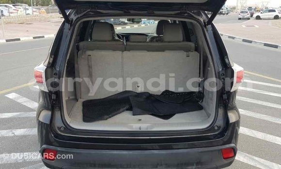 Nunua Imported Toyota Highlander Nyeusi Gari ndani ya Import - Dubai nchini Zambia Nunua Imported Toyota Highlander Nyeusi Gari ndani ya Import - Dubai nchini Zambia