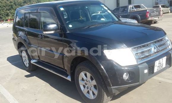 Buy Used Mitsubishi Carisma Black Car in Chingola in Zambia