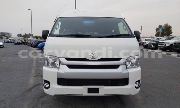 Buy Used Toyota Hiace White Car in Limulunga in Western
