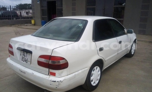 Acheter Occasion Voiture Toyota Corolla Blanc à Lusaka, Zambie Acheter Occasion Voiture Toyota Corolla Blanc à Lusaka, Zambie