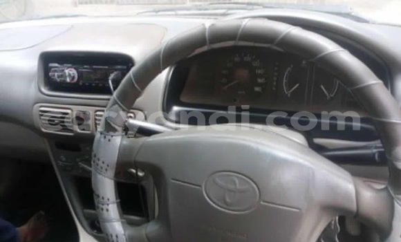Acheter Occasion Voiture Toyota Corolla Blanc à Lusaka, Zambie Acheter Occasion Voiture Toyota Corolla Blanc à Lusaka, Zambie