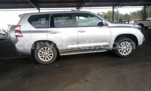 Nunua Ilio tumika Toyota Prado Fedha Gari ndani ya Kitwe nchini Zambia
