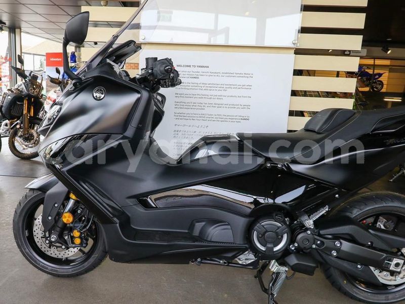 Big with watermark yamaha tmax zambia lusaka 32836
