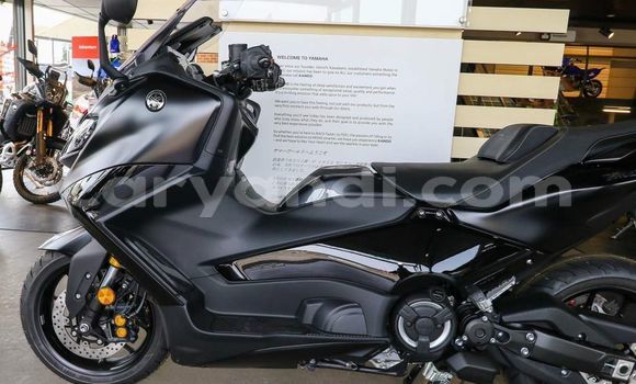 Acheter Occasion Moto Yamaha TMAX Noir à Lusaka, Zambie Acheter Occasion Moto Yamaha TMAX Noir à Lusaka, Zambie